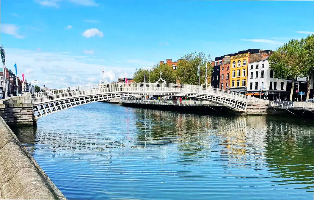 Ha'penny Bridge,Dublin